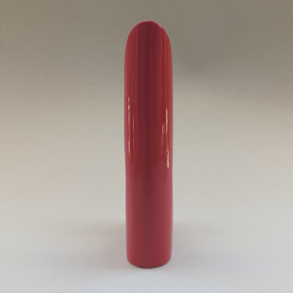 vase design des années 70/80 vu de son coté le plus fin et le plus haut
