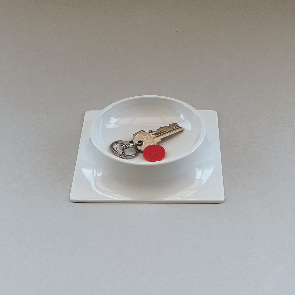 Cendrier P 65 design de S. Asti pour Mebel 1967 avec clés et jeton